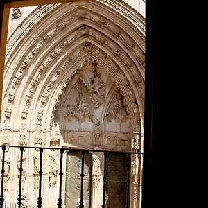 https://puerta-de-la-catedral.besthotelstoledo.com